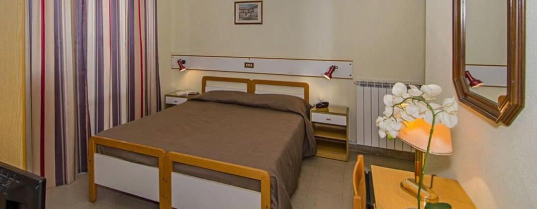 Hotel Laurin 利多迪卡马约雷 外观 照片